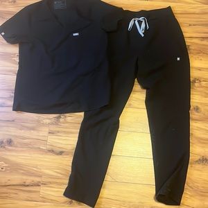 Figs Scrub Set (Black)